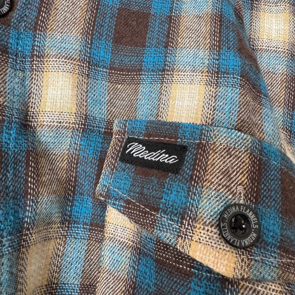 Medina Flannels Cold Game 1. Size L - Picture 3 of 5